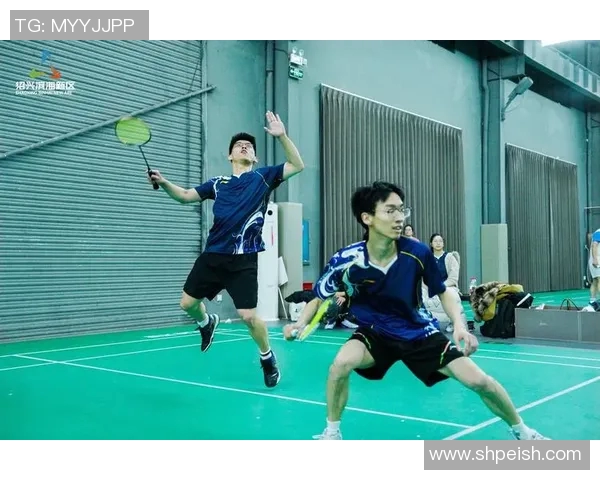 羽毛球专题:深入探讨成都羽毛球队的耐力训练与竞技表现 羽毛球专题:深入探讨成都羽毛球队的耐力训练与竞技表现